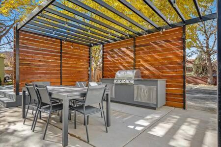 Near Downtown Stylish 2Br With Amazing Patio - 6 Villa Moab Luaran gambar