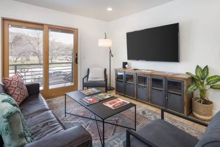 Near Downtown Stylish 2Br With Amazing Patio - 6 Villa Moab Luaran gambar